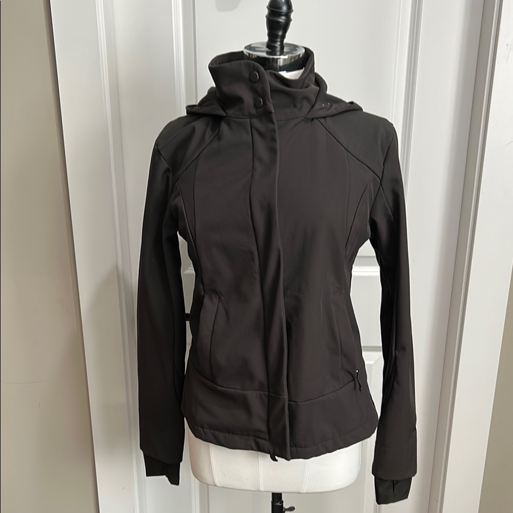 Avia Soft shell Black Jacket with Hood and Water-Resistant Fabric